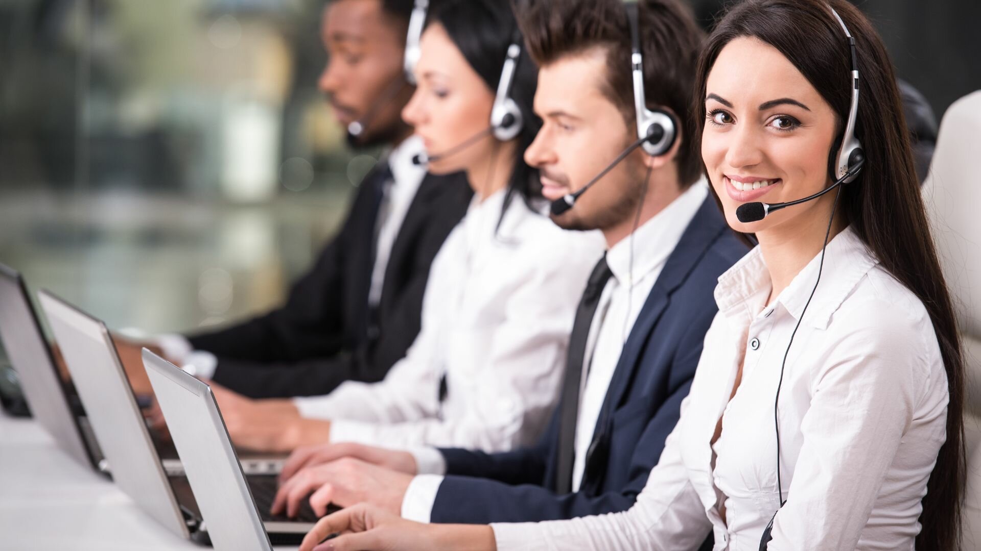 Popular Customer Service Channels and How to Optimize Them